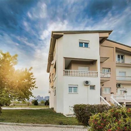 Spilaio At Meteora Hotel Kalambaka Eksteriør billede