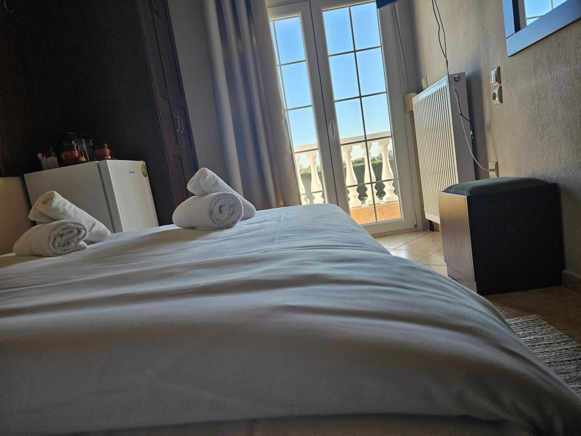 Spilaio At Meteora Hotel Kalambaka Eksteriør billede