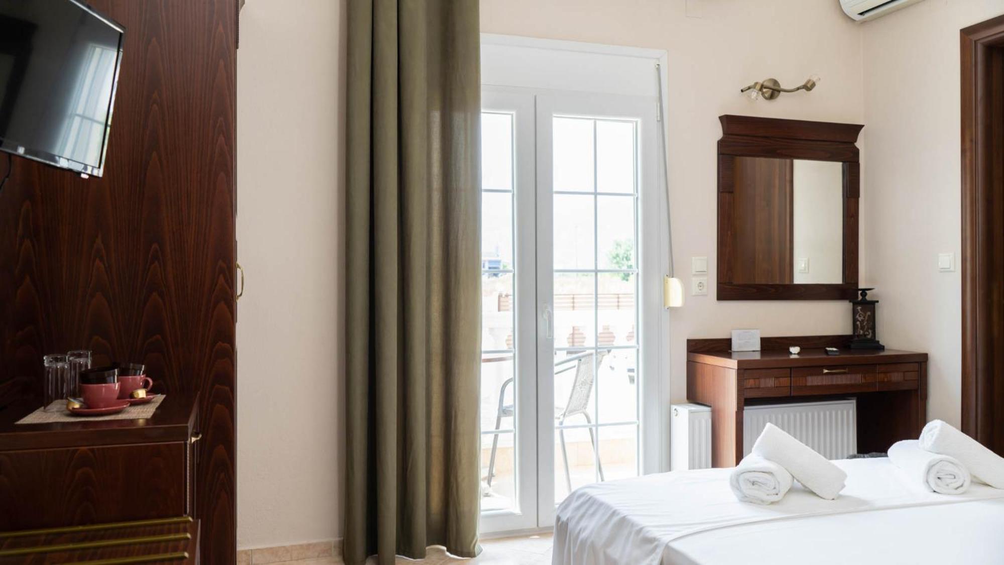 Spilaio At Meteora Hotel Kalambaka Eksteriør billede