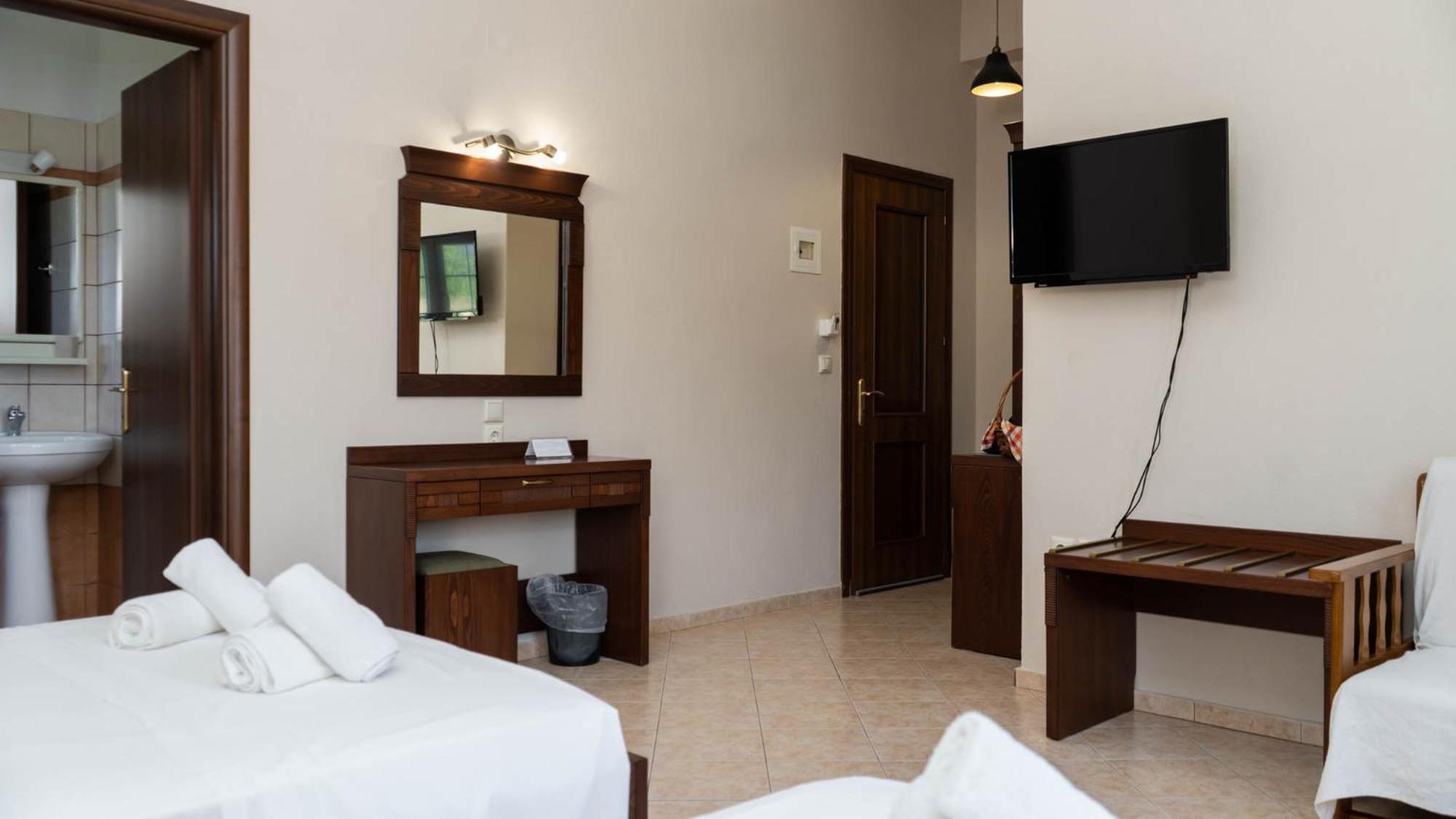 Spilaio At Meteora Hotel Kalambaka Eksteriør billede
