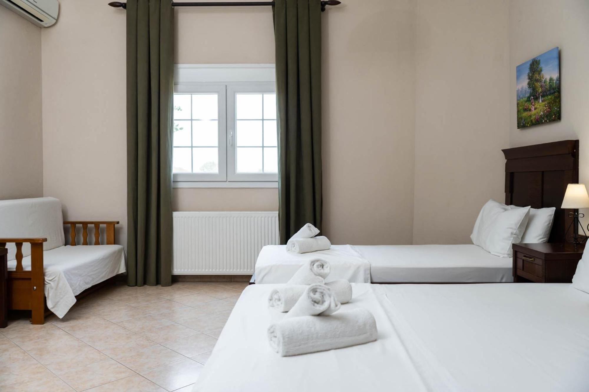 Spilaio At Meteora Hotel Kalambaka Eksteriør billede